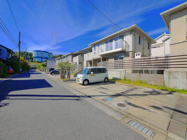 アウスレーゼ　Ｃ棟の駐車場|駐車場に車を止められます