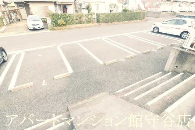 アウローラⅠの駐車場