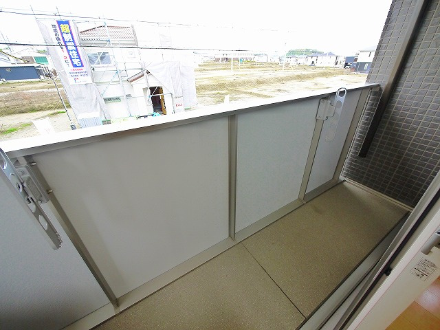 コリーヌ城山台のバルコニー|広々としたバルコニーです