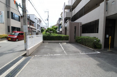 【駐車場】 | ウエストアップ千里川