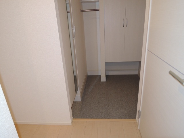 【玄関】 | セクレール北本町　Ｂ棟