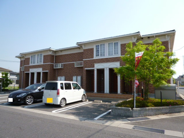 倉敷市連島町鶴新田のアパートの外観