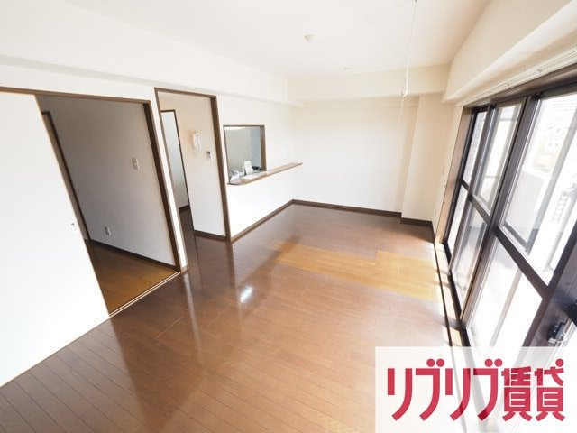 アレックス千葉寺の居間・リビング