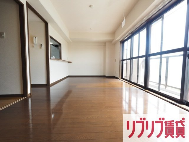 アレックス千葉寺の居間・リビング