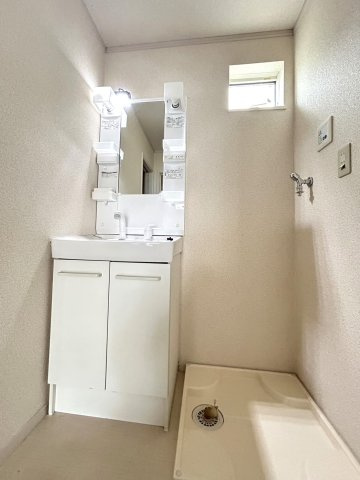 長岡ハイツの洗面所