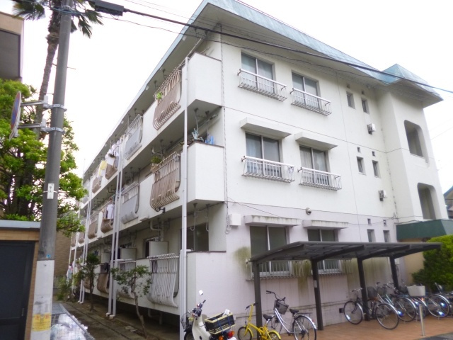 オキナマンションの外観