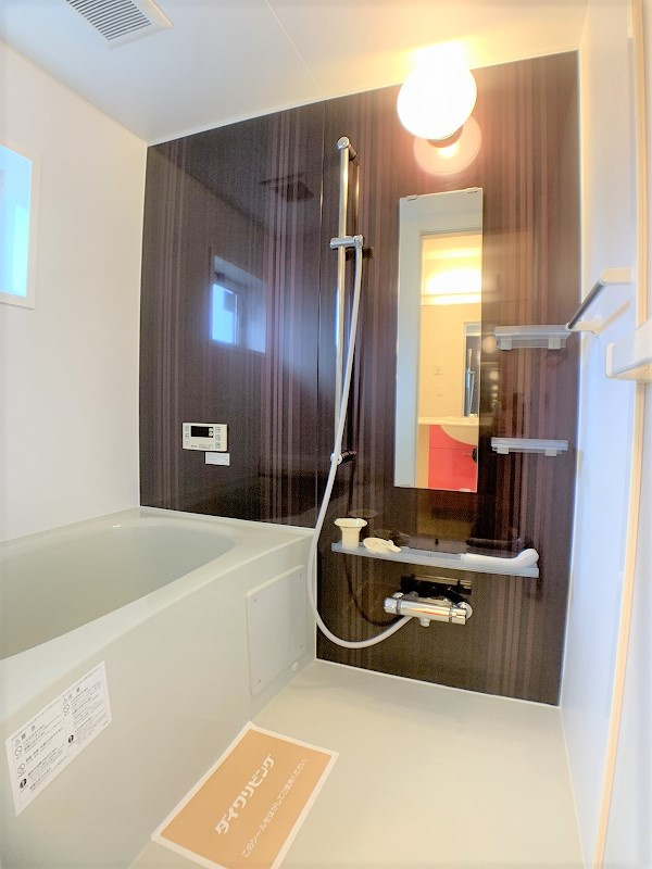 ファミィーユKⅡの浴室