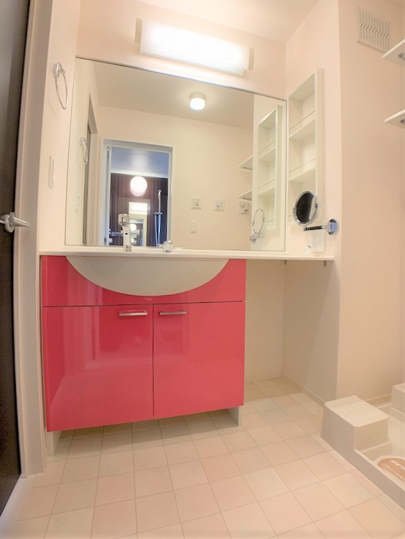 ファミィーユKⅡの独立洗面台