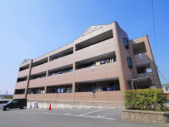 グランファミーユBアンジュの外観|どっしりした外観です。