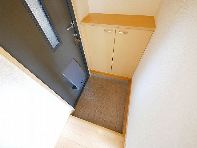 クレストタウンの玄関