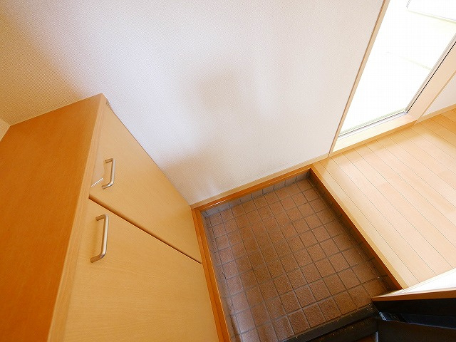 クレストタウンの玄関
