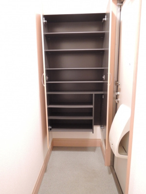 【玄関】 | エリチェ青山 | ☆シューズボックス☆