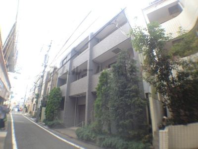 【外観】 | エイスクエア | 下高井戸公園通りに面した低層マンション