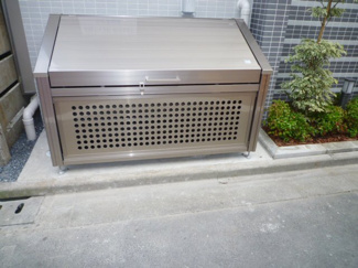 【その他共用部分】 | 専用ゴミストッカー