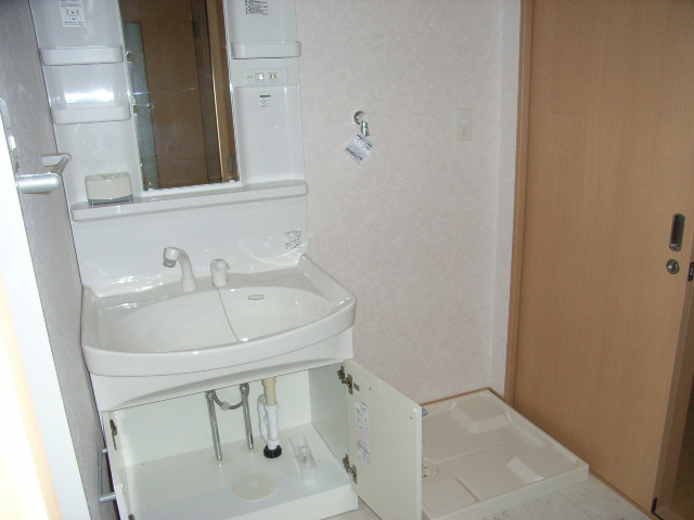 グローリアMATSUHAの洗面所|グローリアMATSUHA（1ＬＤＫ）　洗面所