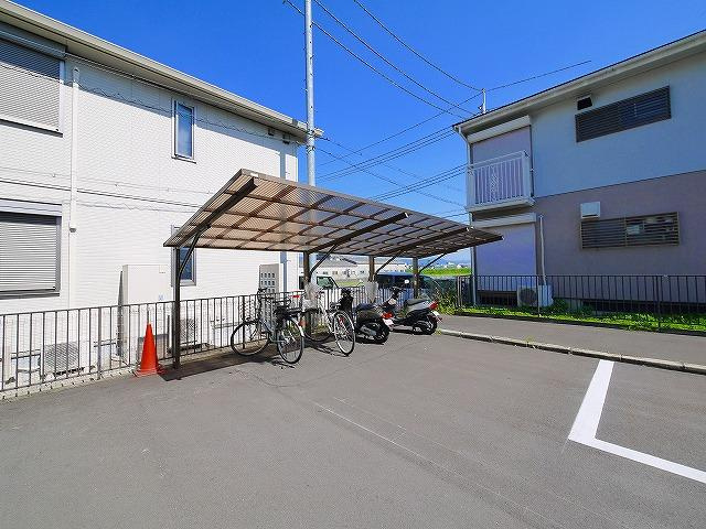 シャトリエ住吉のその他共用部分|自転車置き場