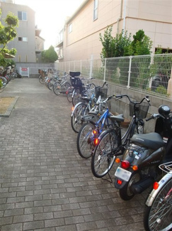 【駐車場】