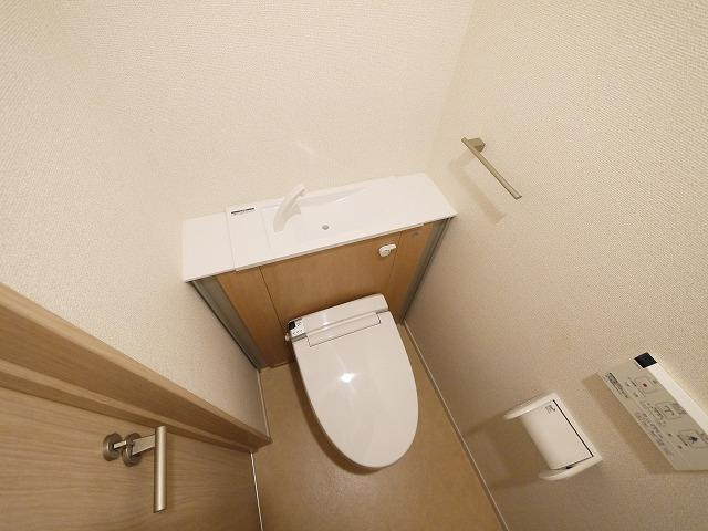 Ｍコートのトイレ|落ち着いた色調のトイレです