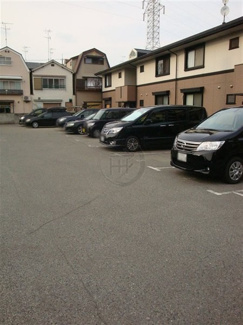 【駐車場】