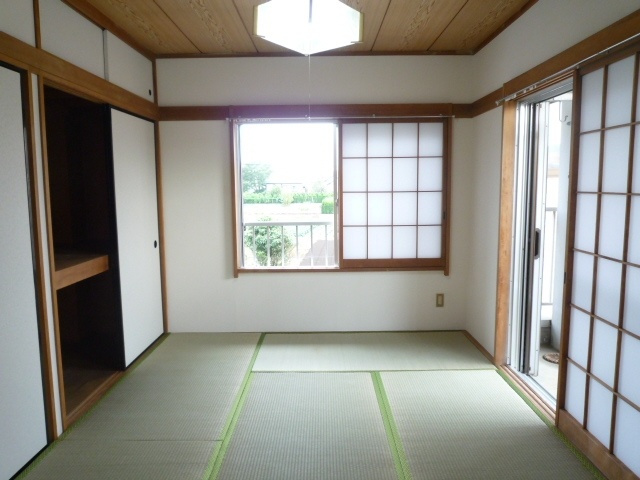 ハイツ北原Ⅰ号館の和室