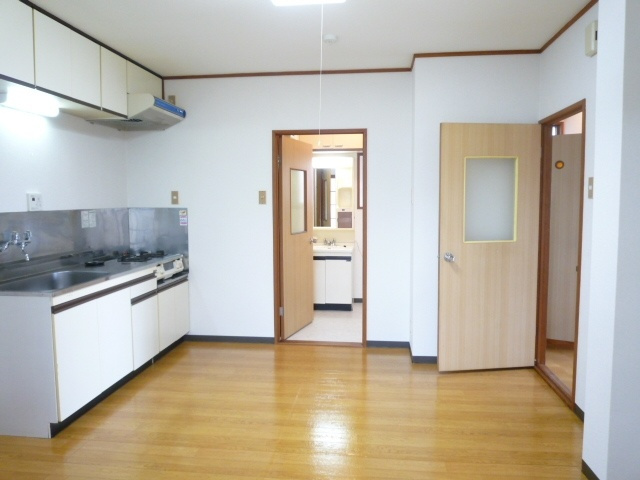 ハイツ北原Ⅰ号館の居間・リビング