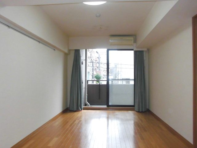 文京区本郷３丁目の賃貸マンションの居間・リビング|LDK