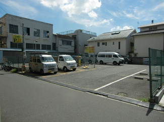 【駐車場】