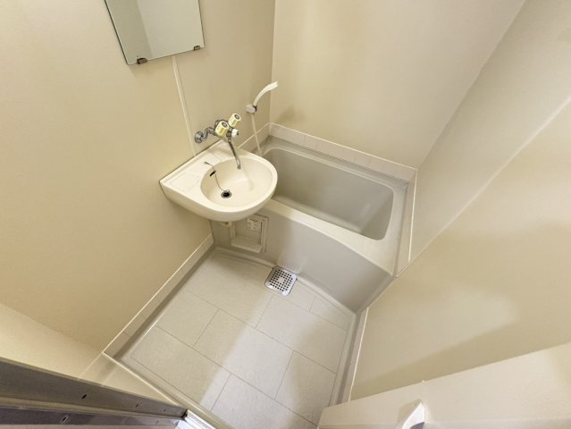 山内ビルの浴室