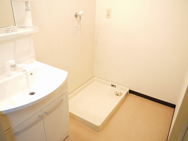 SSKビルの洗面所|ゆったりとスペースのある洗面所