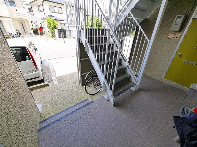 シティロイヤル疋田町のその他共用部分|毎日通る共用通路です