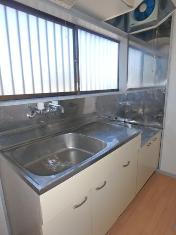 パールハイツ吉川のキッチン