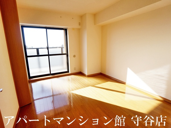 ラフィーネコートの寝室|類似です