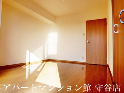 【寝室】 | ラフィーネコート