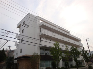 【外観】 | 苦楽園に建つ白いお洒落な外観