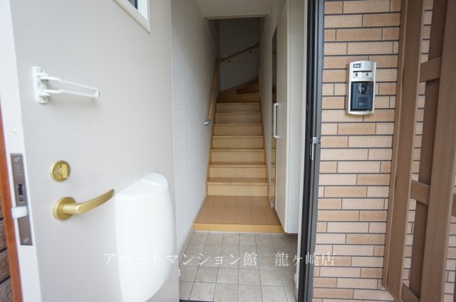 ラフレシールの玄関