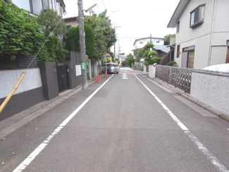 【前面道路含む現地写真】 | 世田谷区深沢5丁目新築一戸建て7180万円前面道路