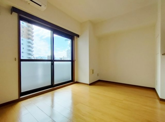 シャルマンメゾンの居間・リビング