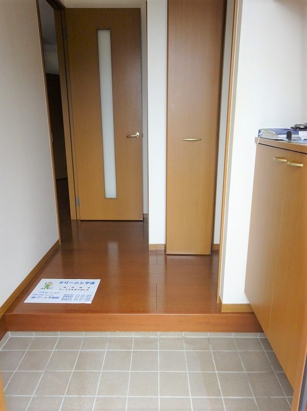 ヴィラけやき3の玄関