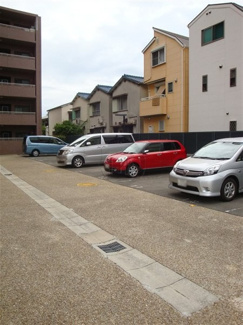 【駐車場】