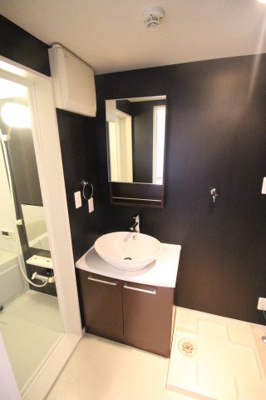 【洗面所】 | Softly