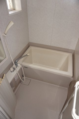 【浴室】 | ミルクリークC | ミルクリークC　浴室