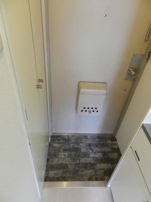 【玄関】 | トップ不動前 | ※反転タイプの写真です。