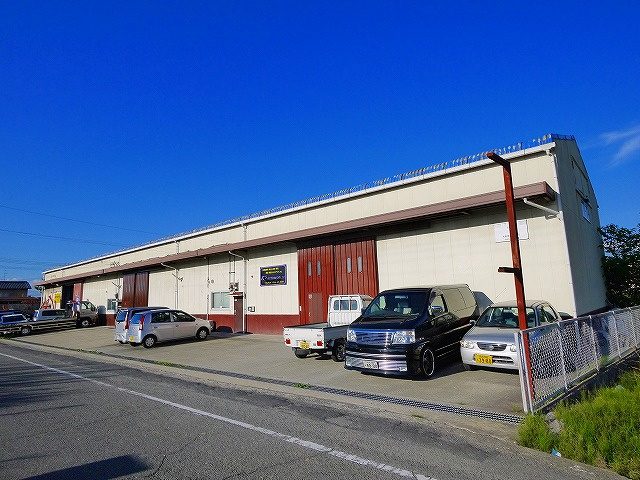 東新堂工場の外観