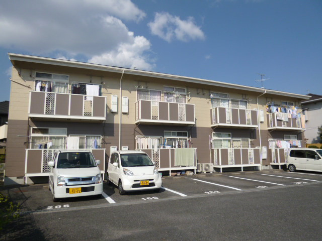 総社市総社のアパートの外観
