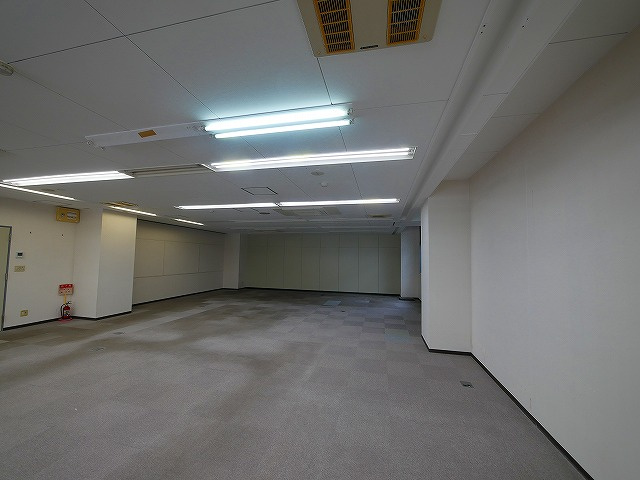 不動ビルの内装