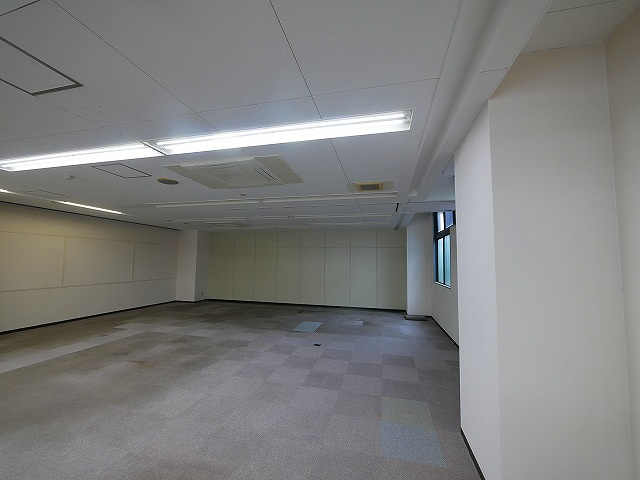 不動ビルの内装