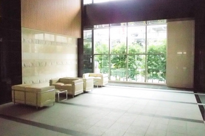 【ロビー】 | レーベンリヴァーレ坂戸リッツ | ひろびろ天井も高い！