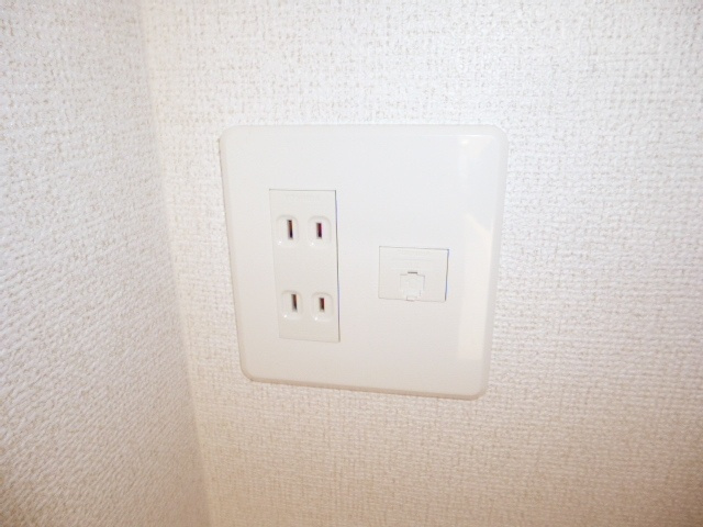 ブライト・ヒルサイドＢの設備|電話モジュラー