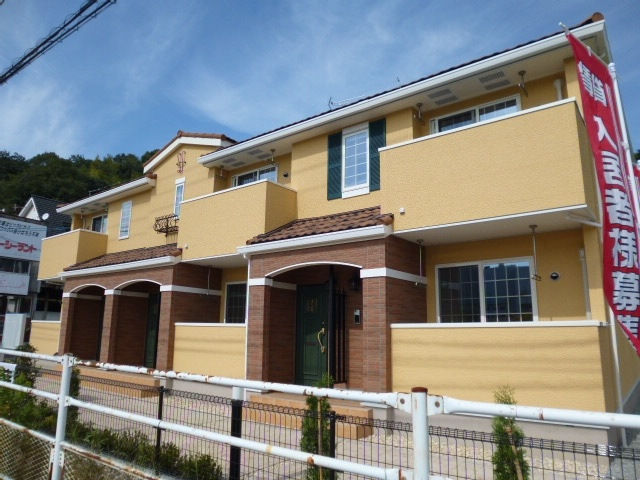 倉敷市新田のアパートの外観