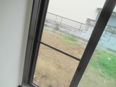 【展望】 | 鴻巣市　神明　2丁目 | この物件は網戸を「サービス」で初期からついてます。